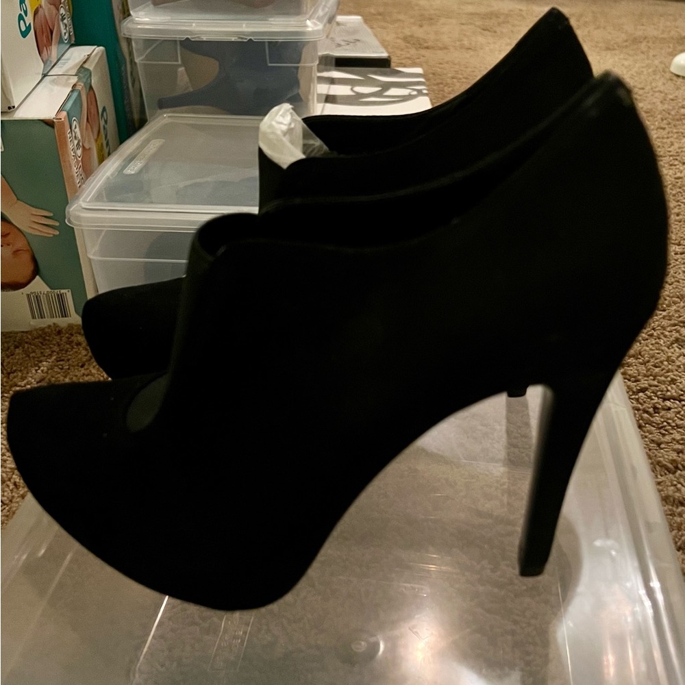 BCBGeneration Black bootie heels, 8.5B